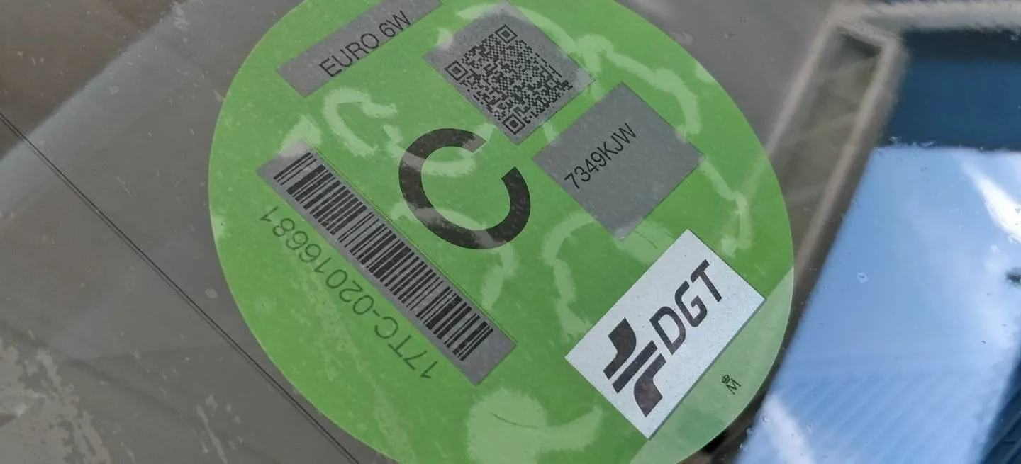 Etiqueta C DGT